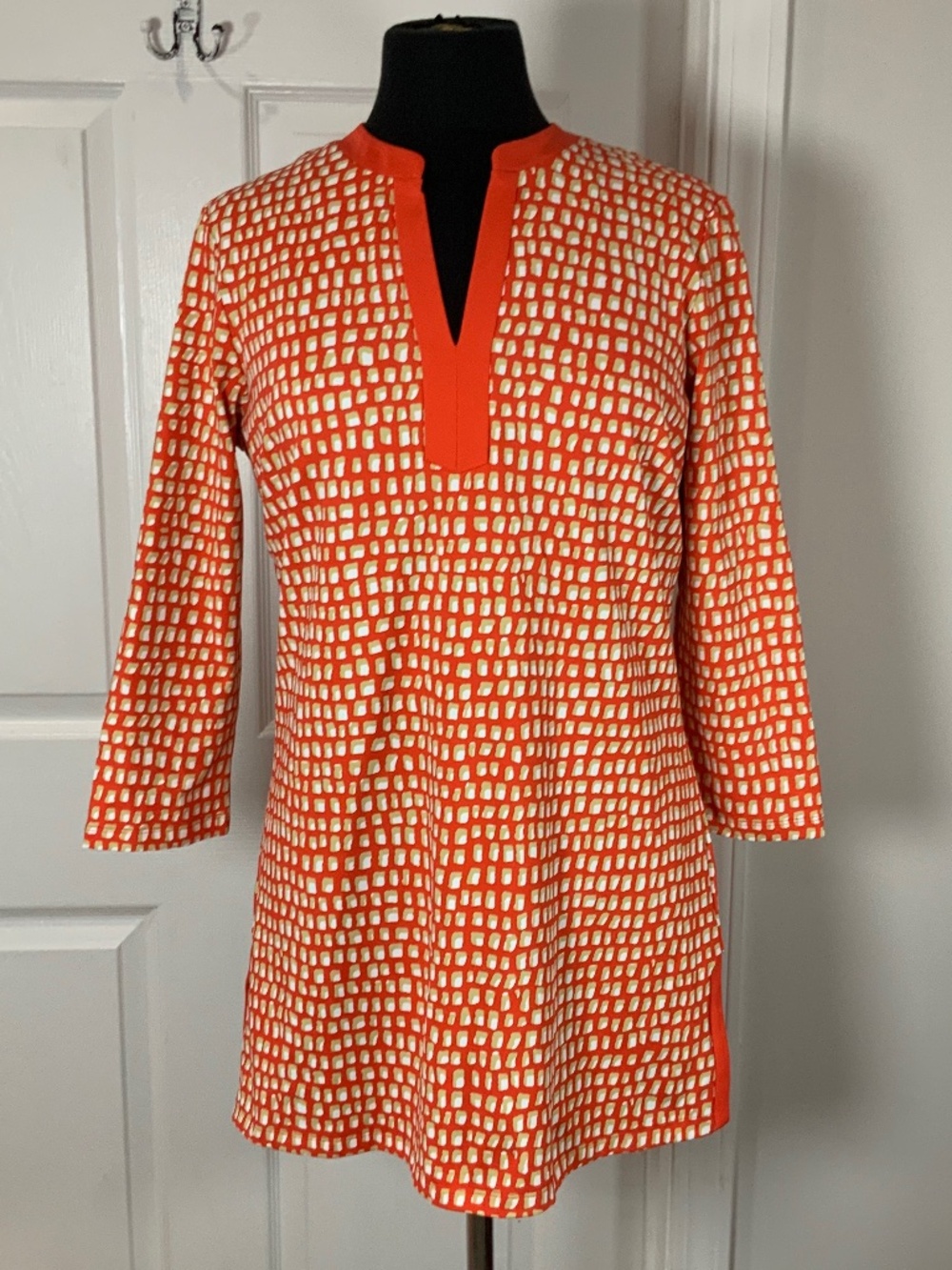 J. McLaughlin Orange Geometric Print Stretch Tunic Top 3/4 Sleeve Size Medium